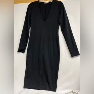 Zara TRF Fall Winter Collection Black V-Neck Bodycon Midi Dress
Great for layers